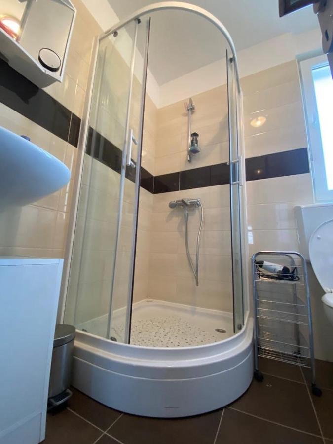 Apartman Erika Nin Exteriér fotografie