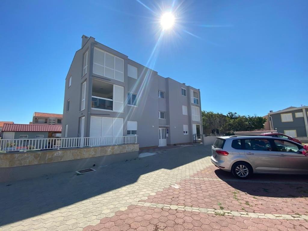 Apartman Erika Nin Exteriér fotografie